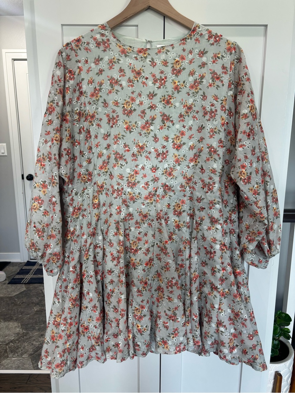 Storia Sage Green Floral Long-Sleeve Smock Dress